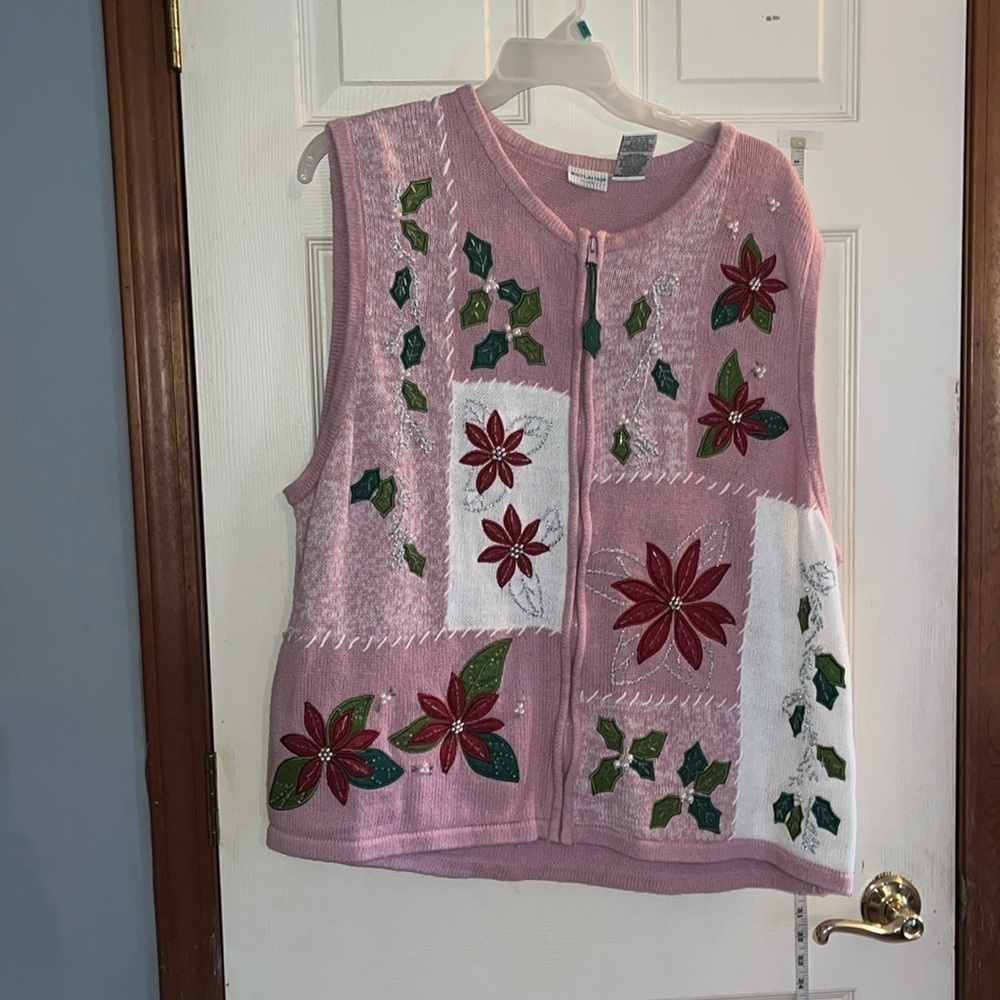 VTG-white stag plus-22/24-Pink-floral-beaded, embroidered,full zip, sweater vest